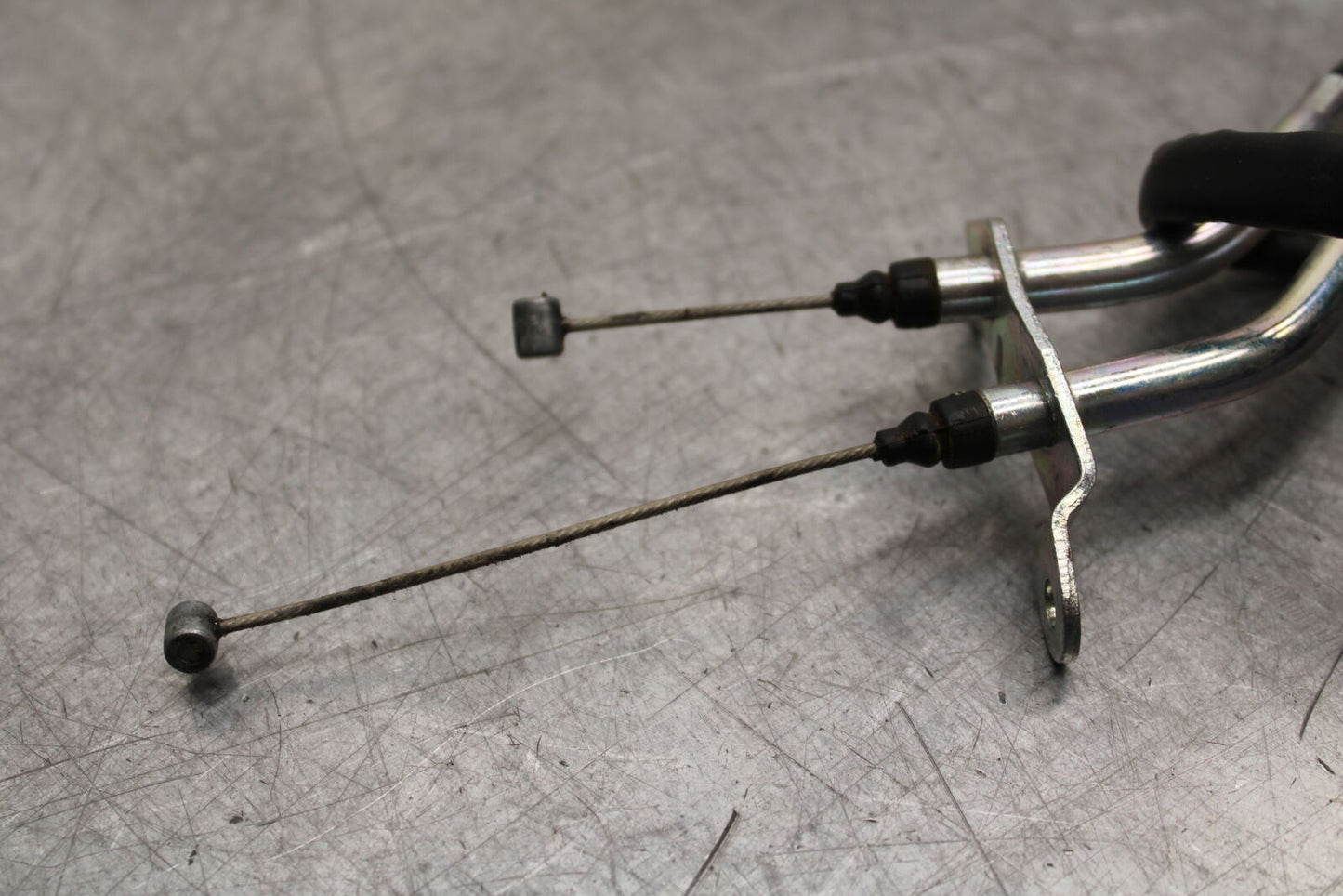 15-17 YAMAHA YZF R3 THROTTLE CABLE HOUSEING & CABLE SET BB651