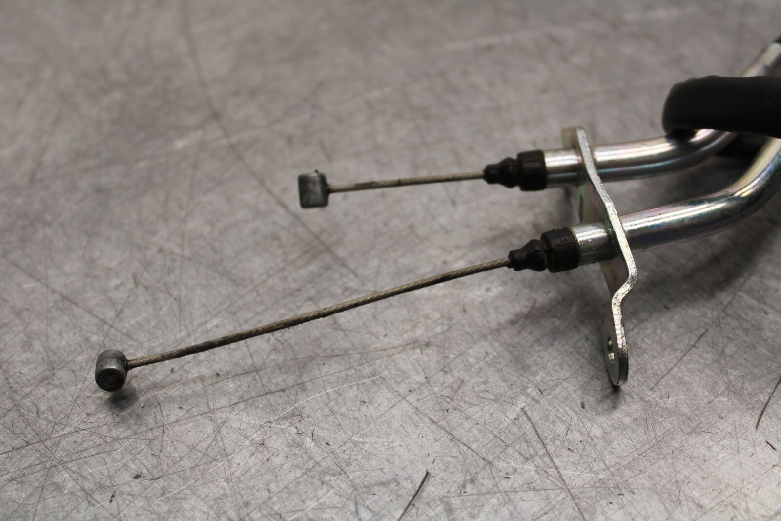 15-17 YAMAHA YZF R3 THROTTLE CABLE HOUSEING & CABLE SET BB651