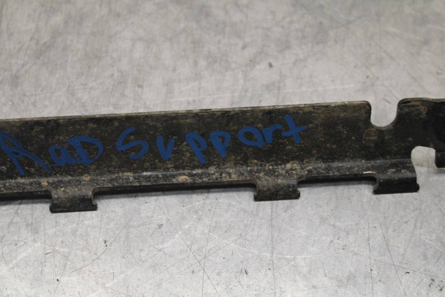 2009 Kawasaki Ninja 250R EX250J ENGINE MOUNT MOTOR BRACKET BB87