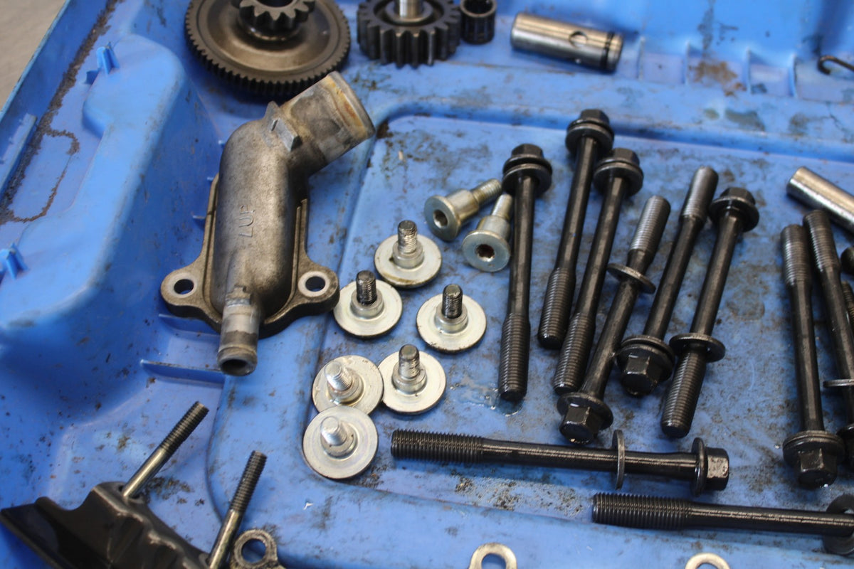 11-24 SUZUKI GSXR750 ENGINE MOUNTING BOLTS HARDWARE MOTOR SCREWS BB879