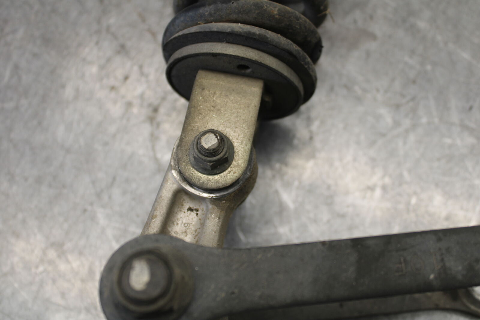 05-09 SUZUKI BOULEVARD C90 REAR BACK SHOCK ABSORBER BB692