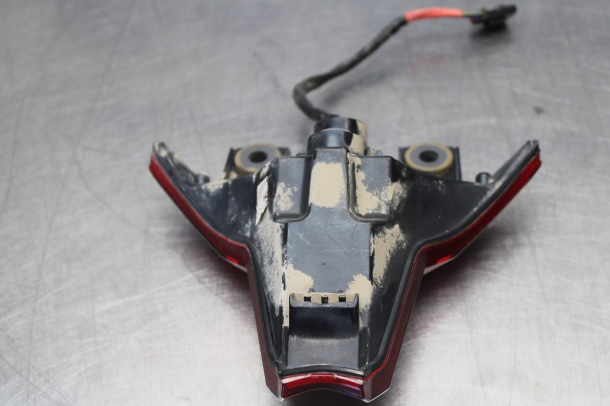 24 KAWASAKI NINJA ZX6R ZX636 ABS 40TH ANNIVERSARY REAR TAIL TAILLIGHT BB911