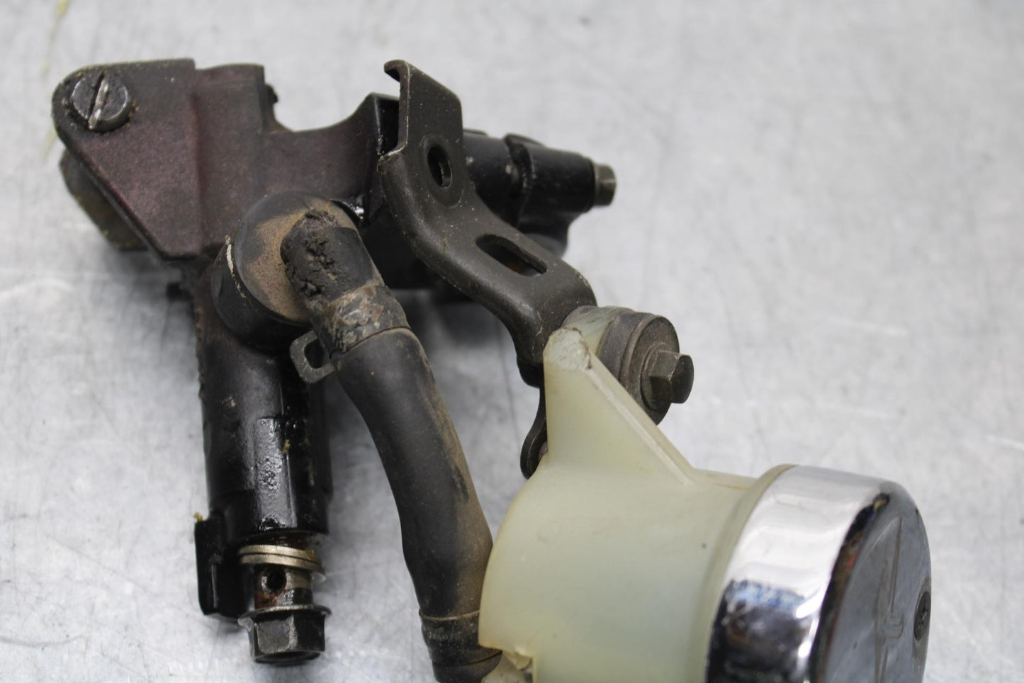 1992 Honda CBR900RR FRONT BRAKE MASTER CYLINDER BB63