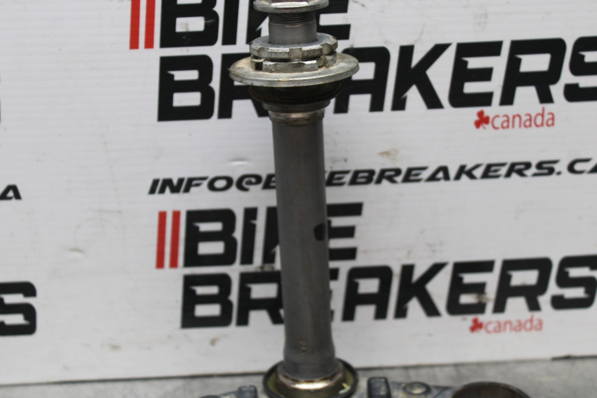 98-05 HONDA SUPER HAWK 1000 VTR1000F FRONT FORKS CLAMP LOWER TRIPLE TREE BB821