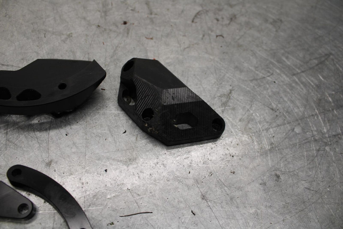 11-15 KAWASAKI ZX1000R ENGINE GAURD PROTECTOR BB445