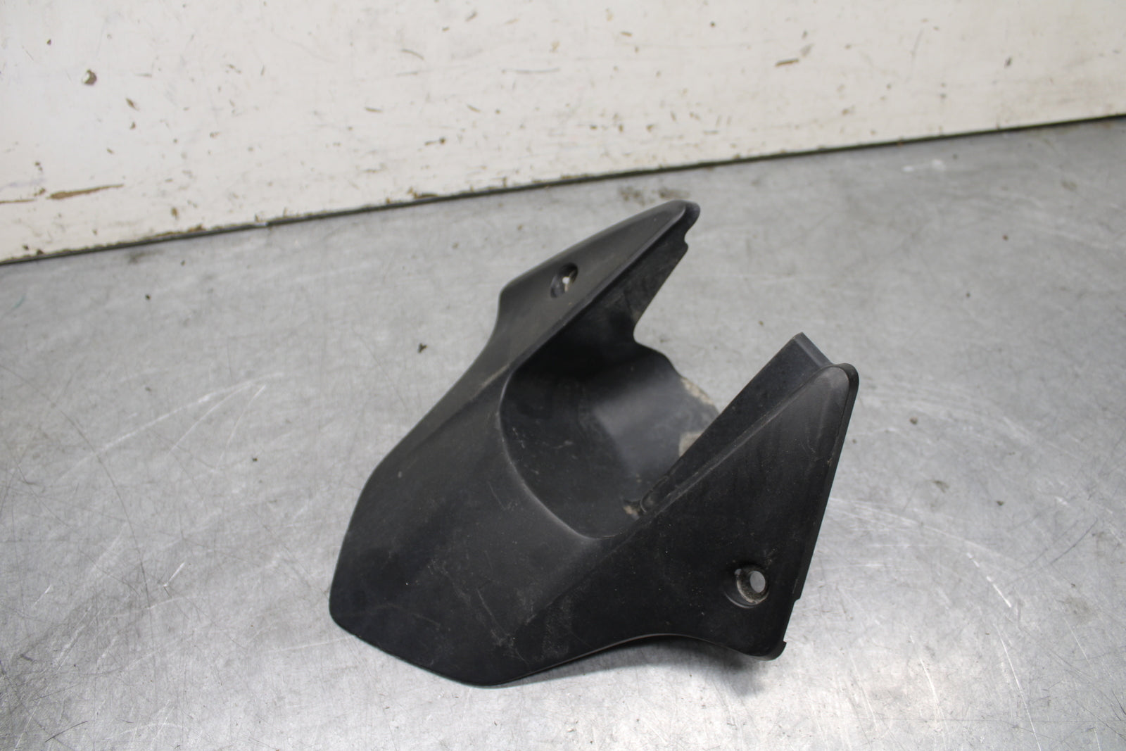 17-21 HONDA CBR1000RR SP REAR BACK WHEEL TIRE HUGGER FENDER BB681