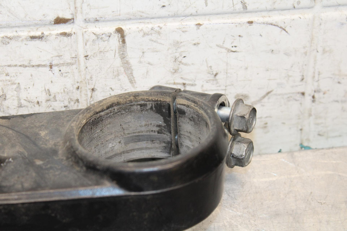 2000 Kawasaki Ninja ZX12R ZX1200A FRONT FORKS CLAMP LOWER TRIPLE TREE STEM BB565