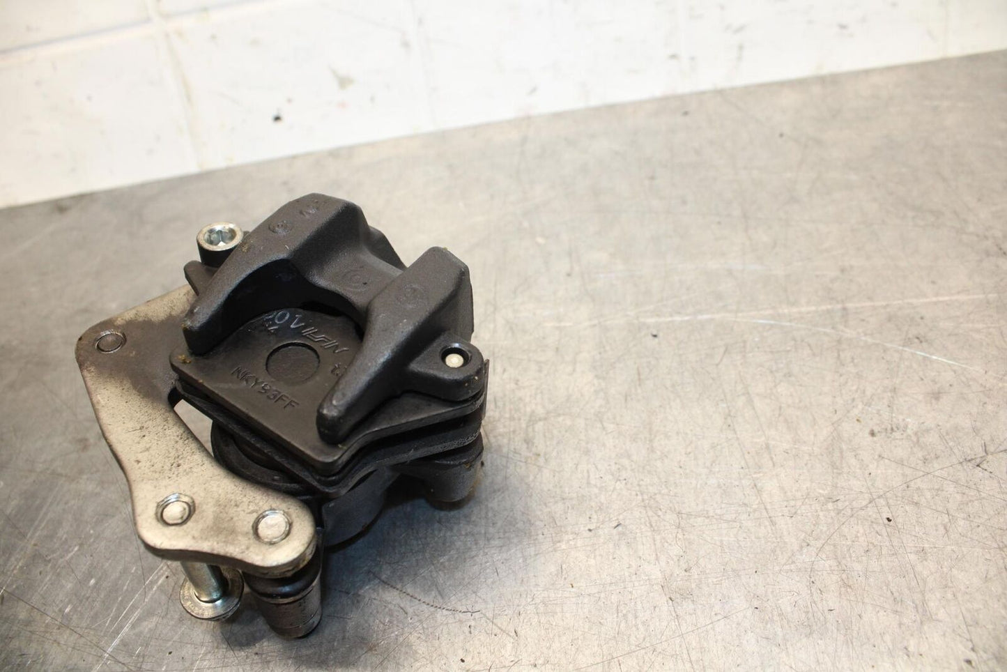 17-20 KAWASAKI Z125 PRO  FRONT BRAKE CALIPER BB74