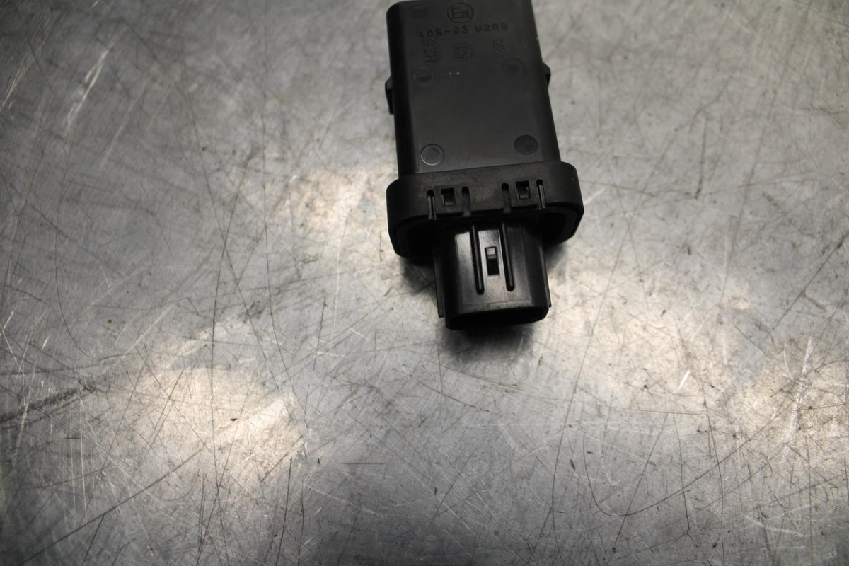 17 HONDA CRF1000LD AFRICA TWIN HEATED GRIP  RELAY SWITCH BB97