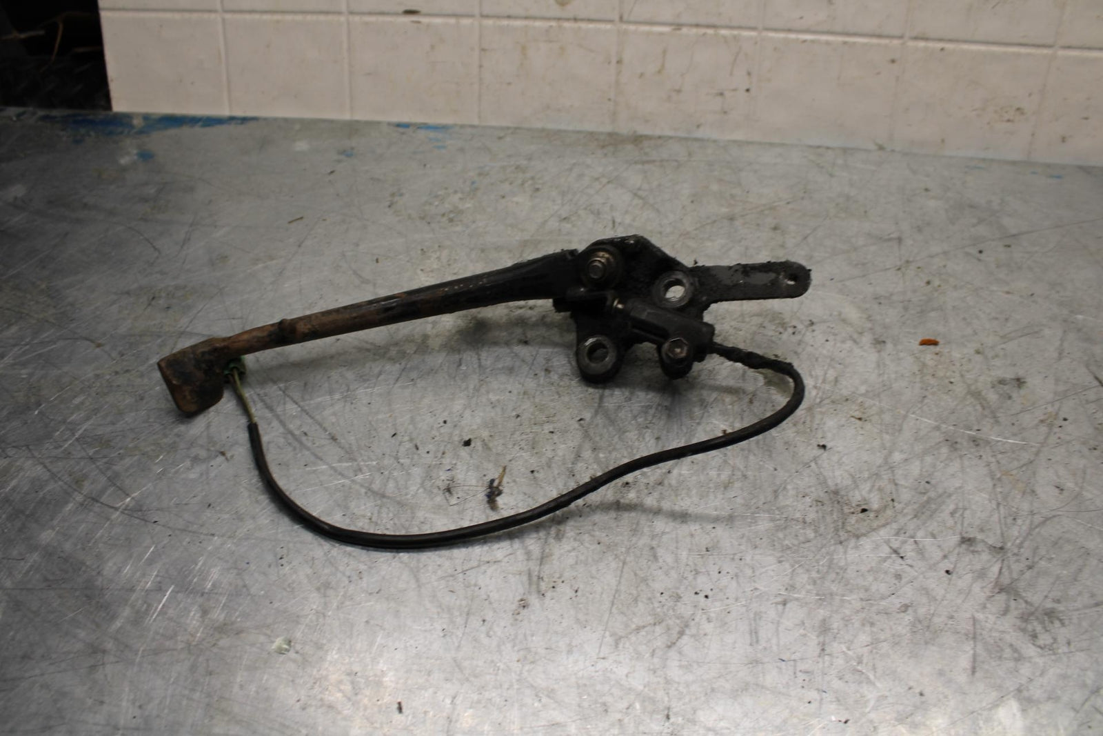 99-07 SUZUKI HAYABUSA GSX1300R KICKSTAND SIDE KICK STAND BB426