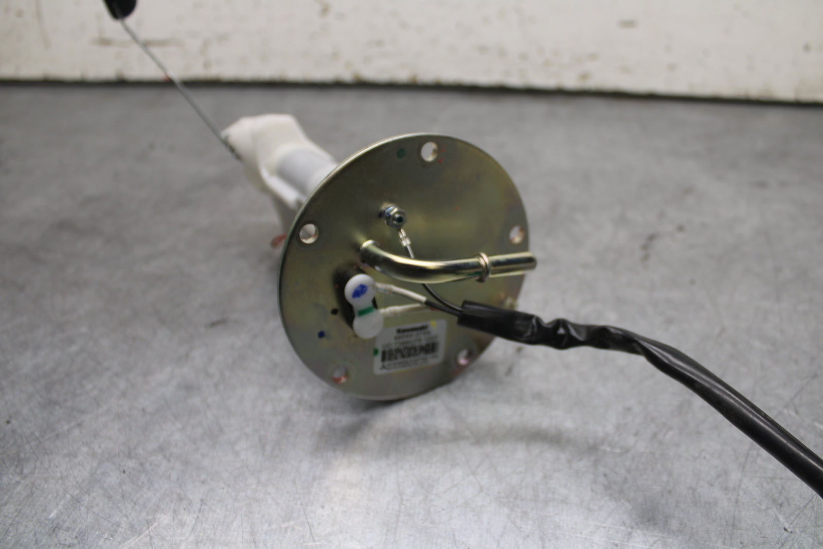 18-24 KAWASAKI NINJA 650 FUEL PUMP GAS PETROL SENDER UNIT BB725