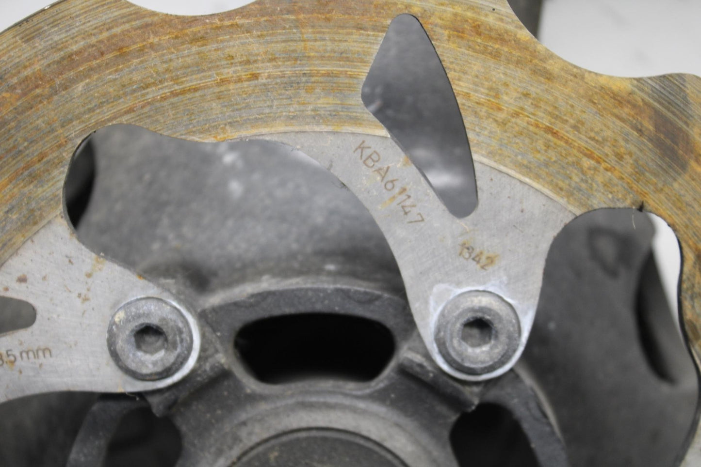 1997 Suzuki Bandit 1200 GSF1200S REAR ROTOR AND REAR WHEEL BRAKE DISC BB559