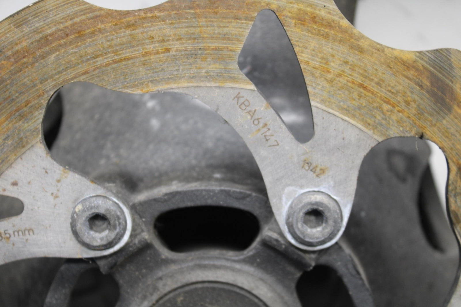 1997 Suzuki Bandit 1200 GSF1200S REAR ROTOR AND REAR WHEEL BRAKE DISC BB559