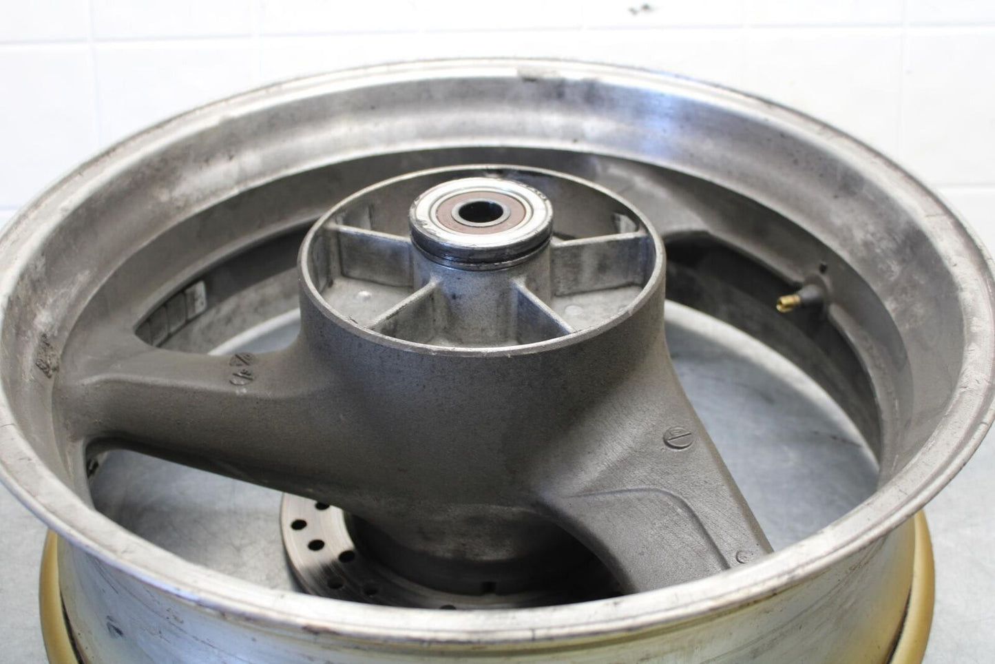2000 Honda Super Hawk VTR1000F WHEEL AND REAR ROTOR BACK BRAKE BB577