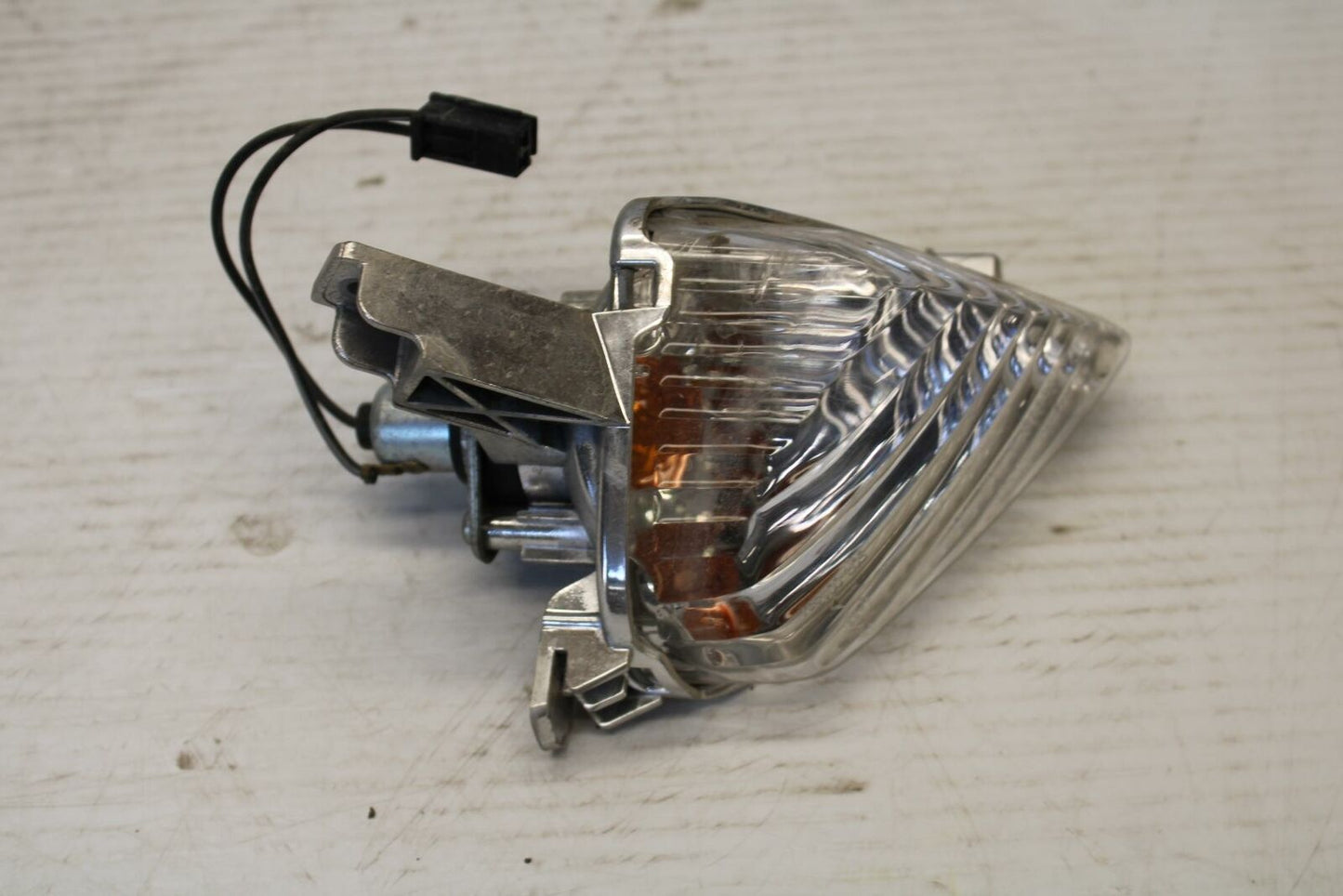 08-09 SUZUKI GSXR600 RIGHT REAR BACK TURN SIGNAL LIGHT INDICATOR BB156B