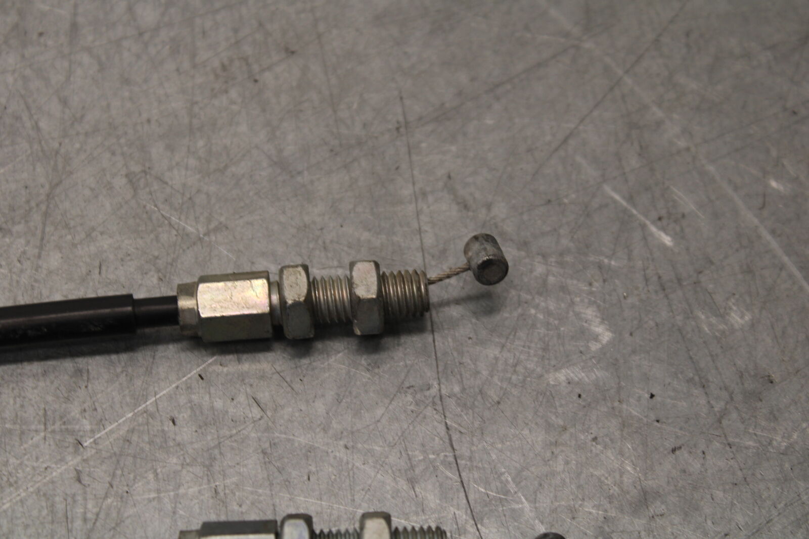 05-06 SUZUKI GSXR1000 THROTTLE CABLES LINES 58300-41G00 58300-41G10 BB663