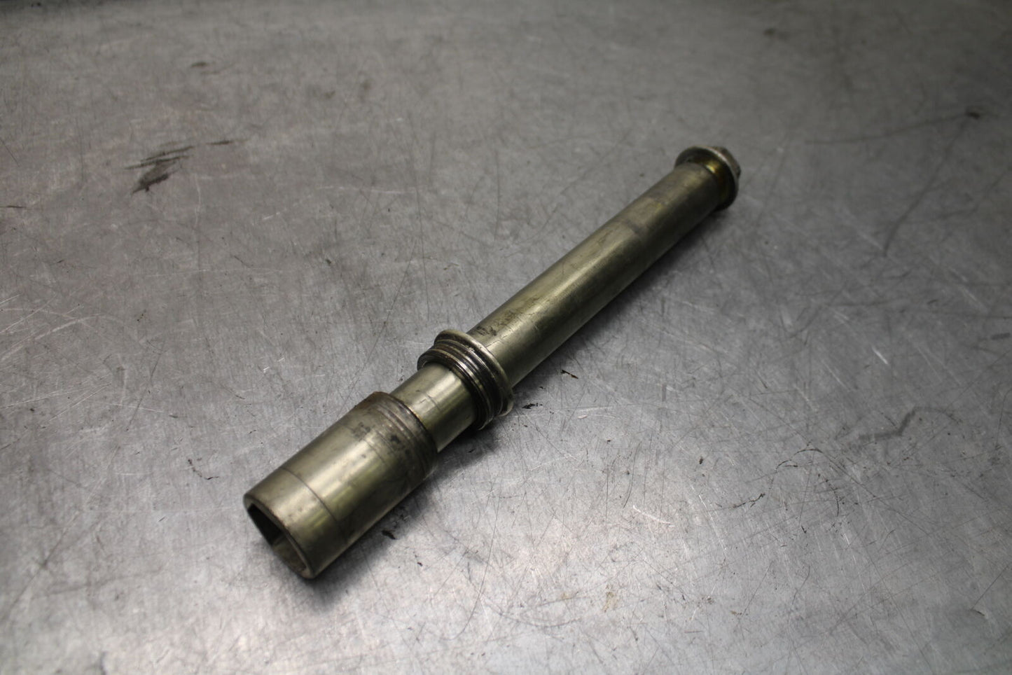 08-09 SUZUKI GSXR600 FRONT WHEEL RIM AXLE PIVOT BOLT BB728