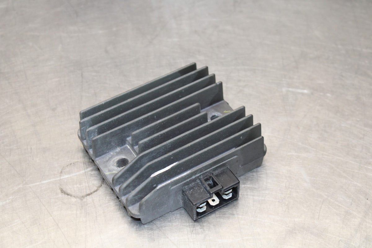 05 YAMAHA YZF R6 RECTIFIER VOLTAGE REGULATOR BB814