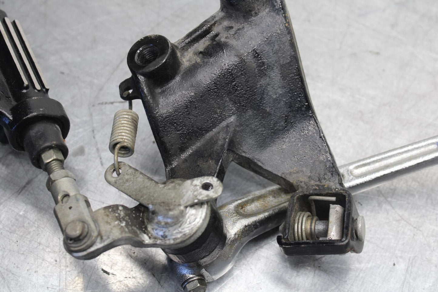 1998 Yamaha Vmax 1200 VMX1200 REAR BACK BRAKE MASTER CYLINDER W RESERVOIR BB620