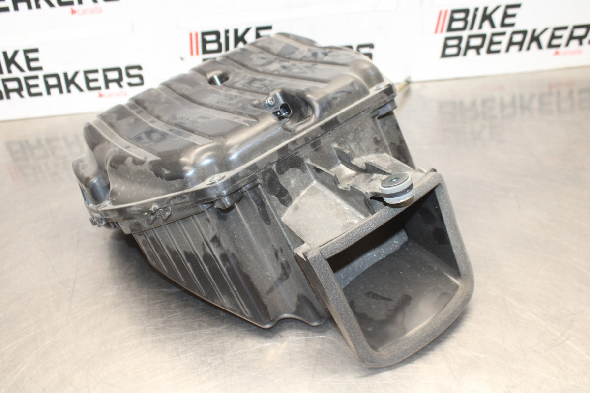 24-25 KAWASAKI NINJA ZX6R AIRBOX AIR INTAKE FILTER BOX BB939