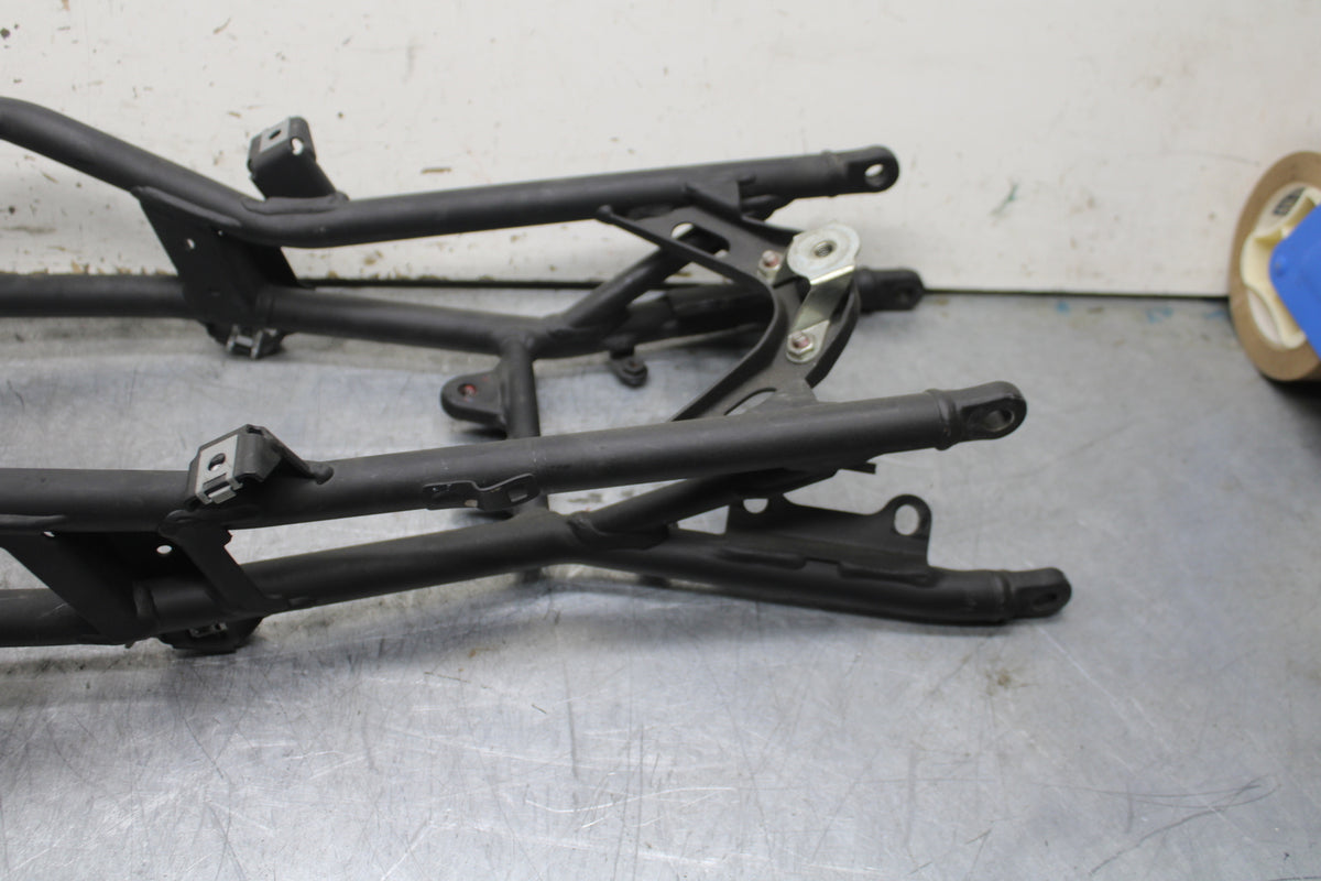 09-11 DUCATI STREETFIGHTER 1098 REAR SUBFRAME BACK SUB FRAME BB705