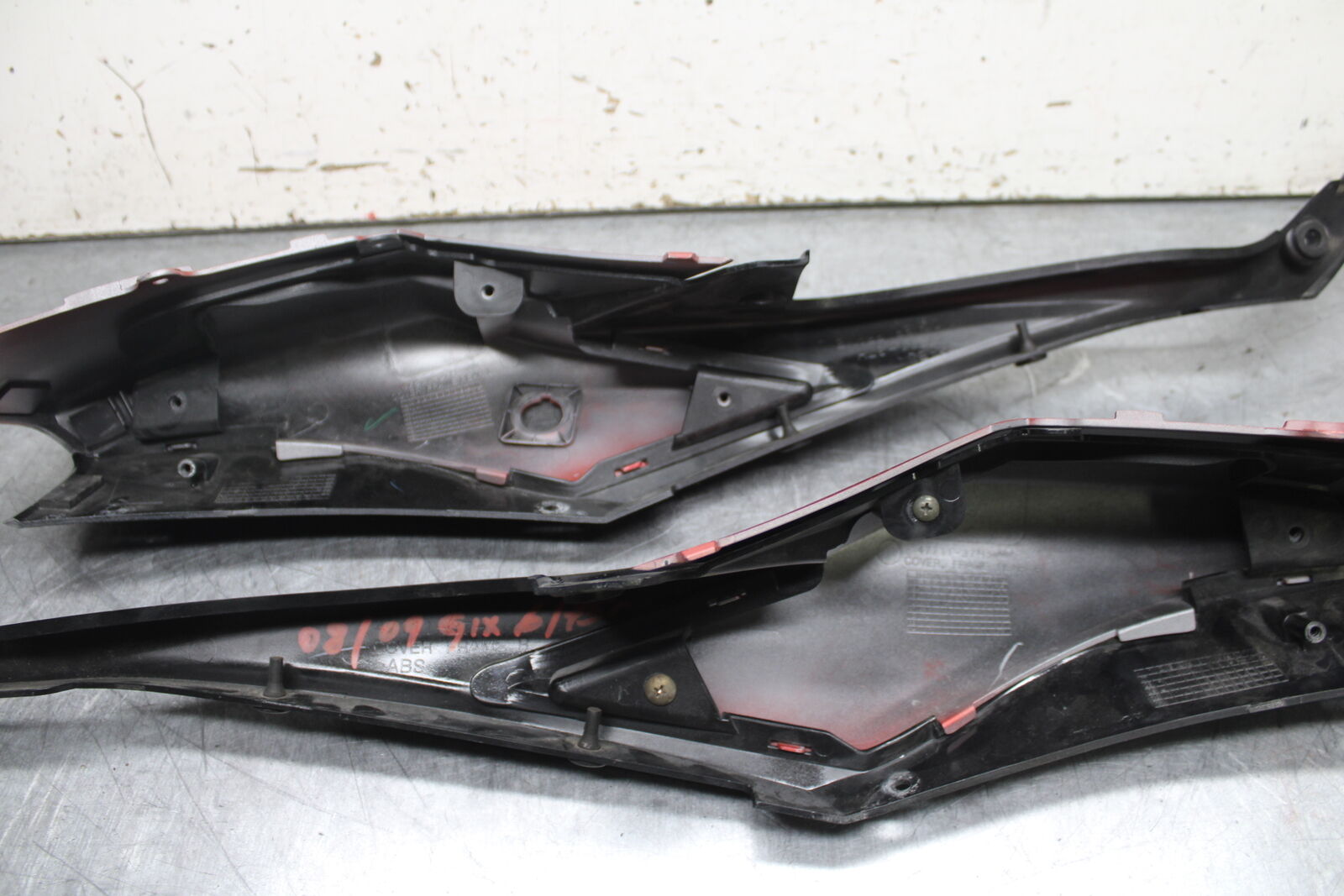 08-10 SUZUKI GSXR 600  REAR BACK TAIL FAIRING COWL SHROUD SET BB101