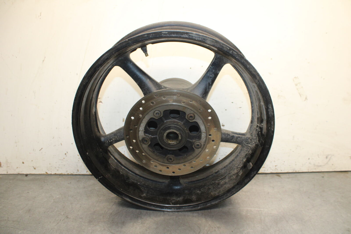 06-07 YAMAHA YZF R6 REAR WHEEL BACK RIM AND ROTOR BB742