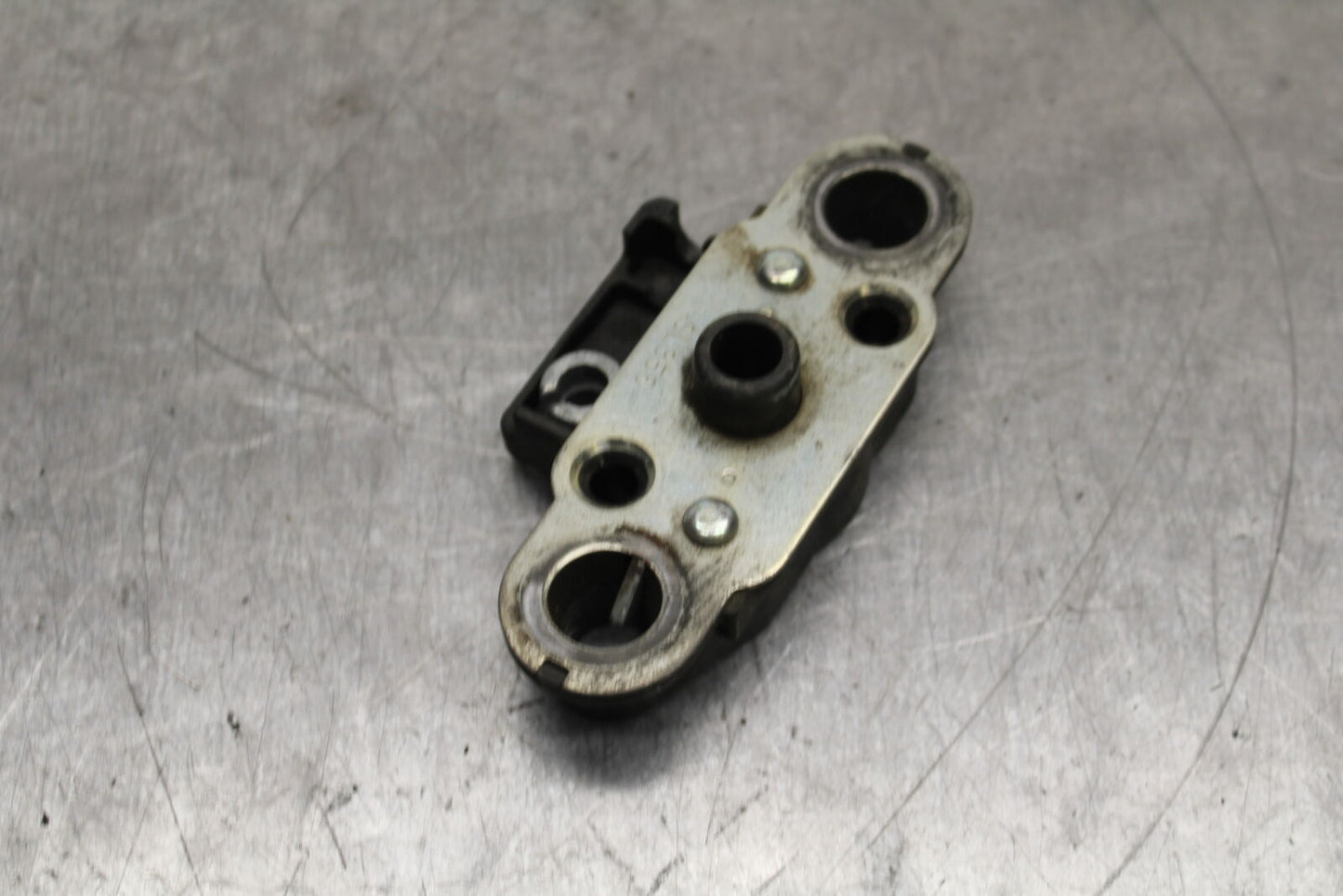 12-13 KAWASAKI Z1000 REAR PASSENGER SEAT LATCH LOCK ASSEMBLY BB743