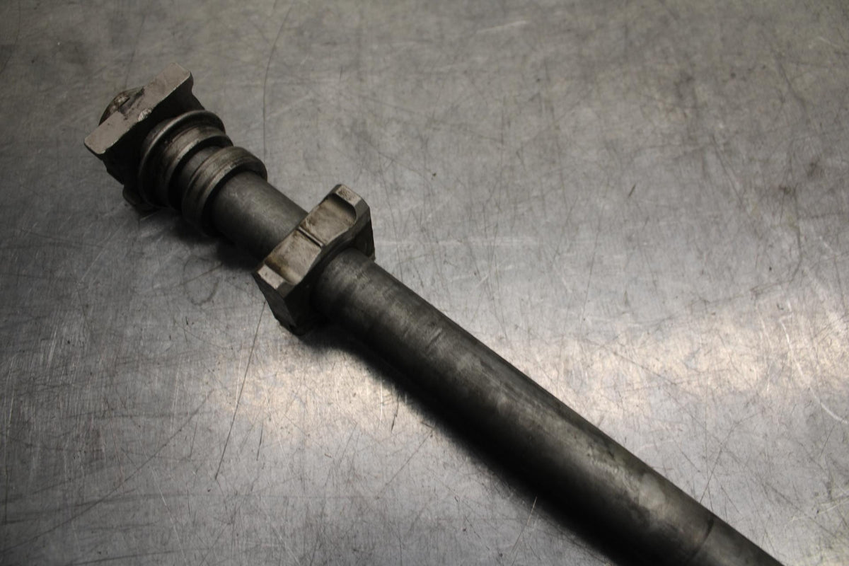 06-07 HONDA CBR1000RR REAR AXLE WHEEL RIM PIVOT BOLT AXEL 42301-MEL-000 BB99