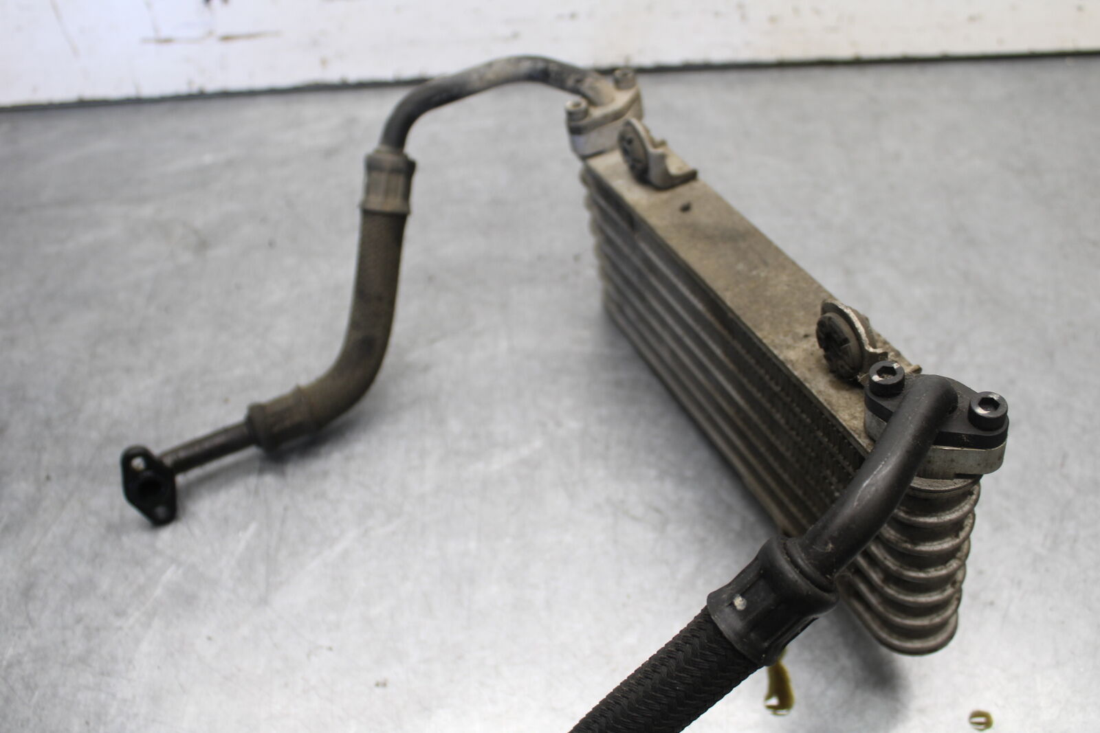 05-06 SUZUKI GSXR1000 ENGINE MOTOR OIL COOLER BB663