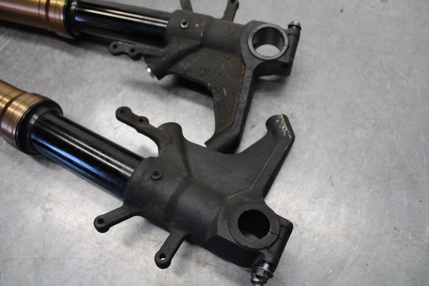 05-06 SUZUKI GSXR1000 FRONT FORKS SHOCK SUSPENSION SET PAIR 51103-41G20 BB663