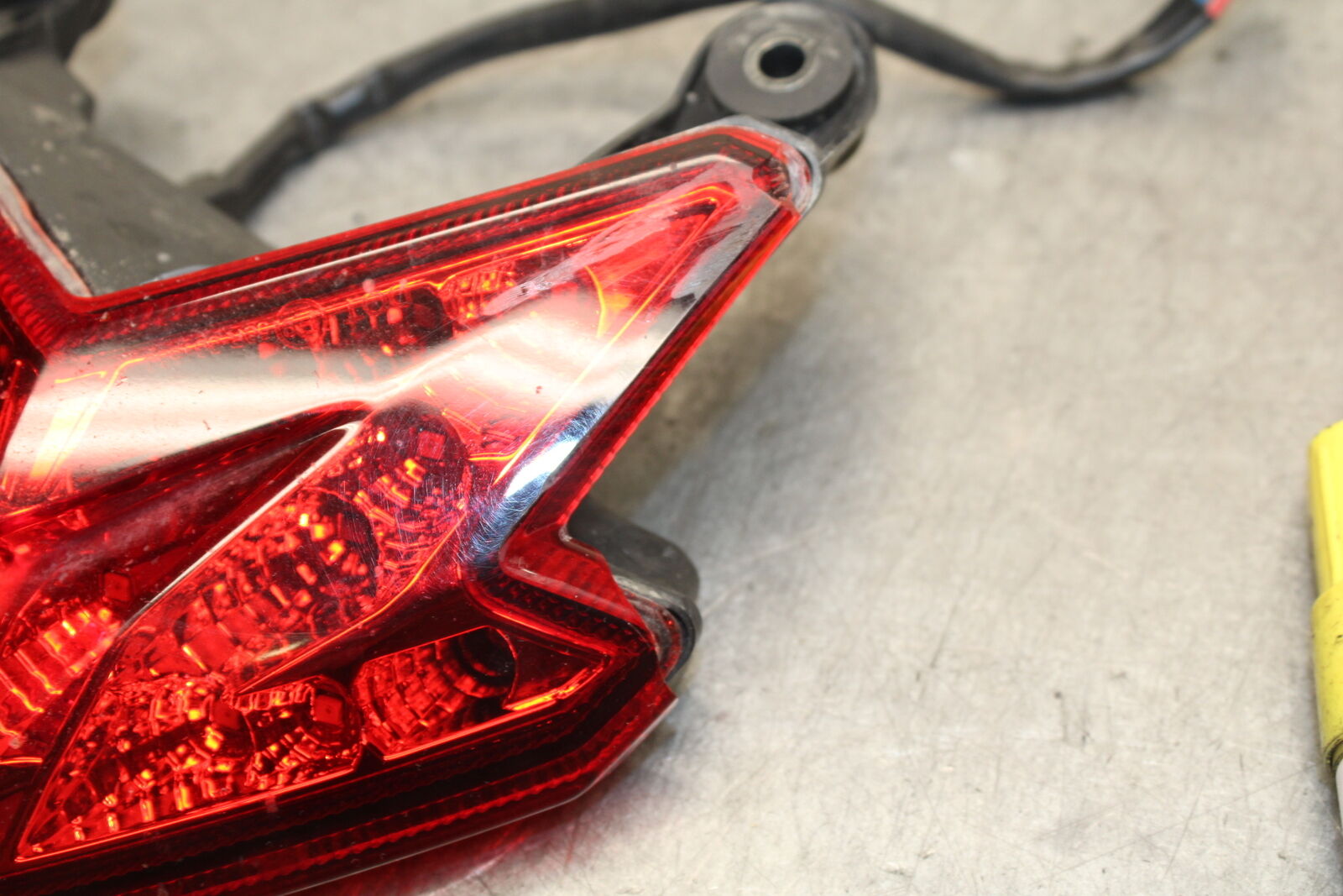 13-18 KAWASAKI NINJA ZX6R REAR TAIL TAILLIGHT BACK BRAKE LIGHT 23025-0345 BB666