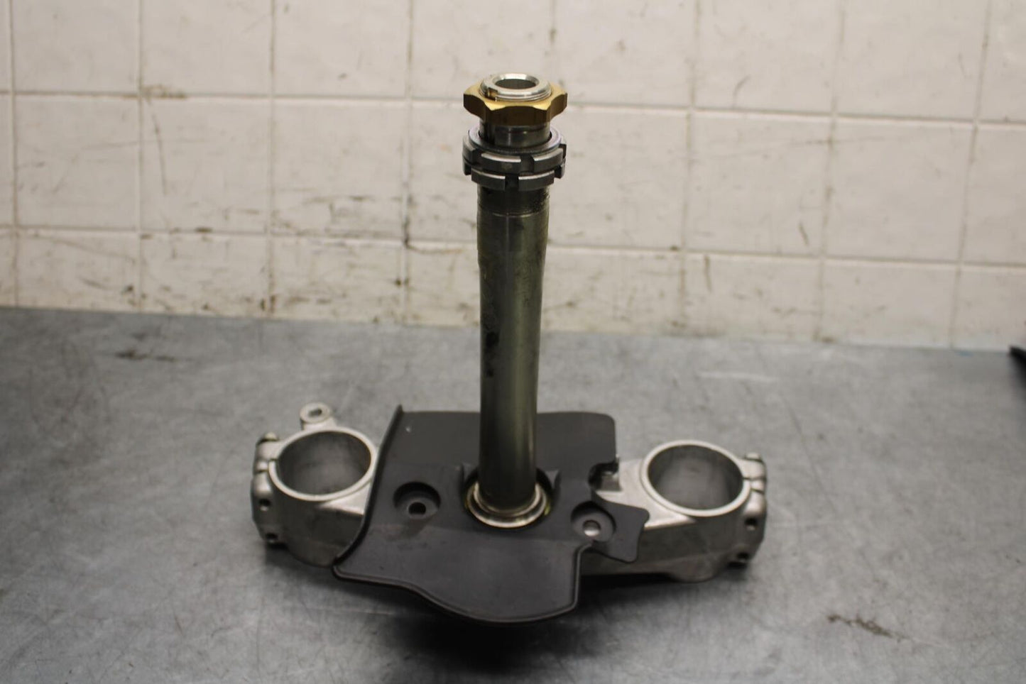 11-23 SUZUKI GSXR 750 FRONT FORKS CLAMP LOWER TRIPLE TREE STEM BB55