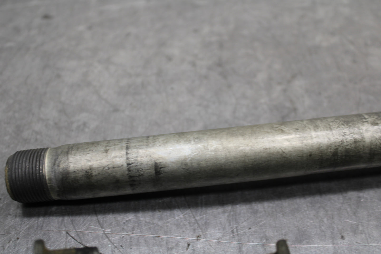 00-05 KAWASAKI NINJA ZX12R FRONT WHEEL RIM AXLE PIVOT BOLT BB121