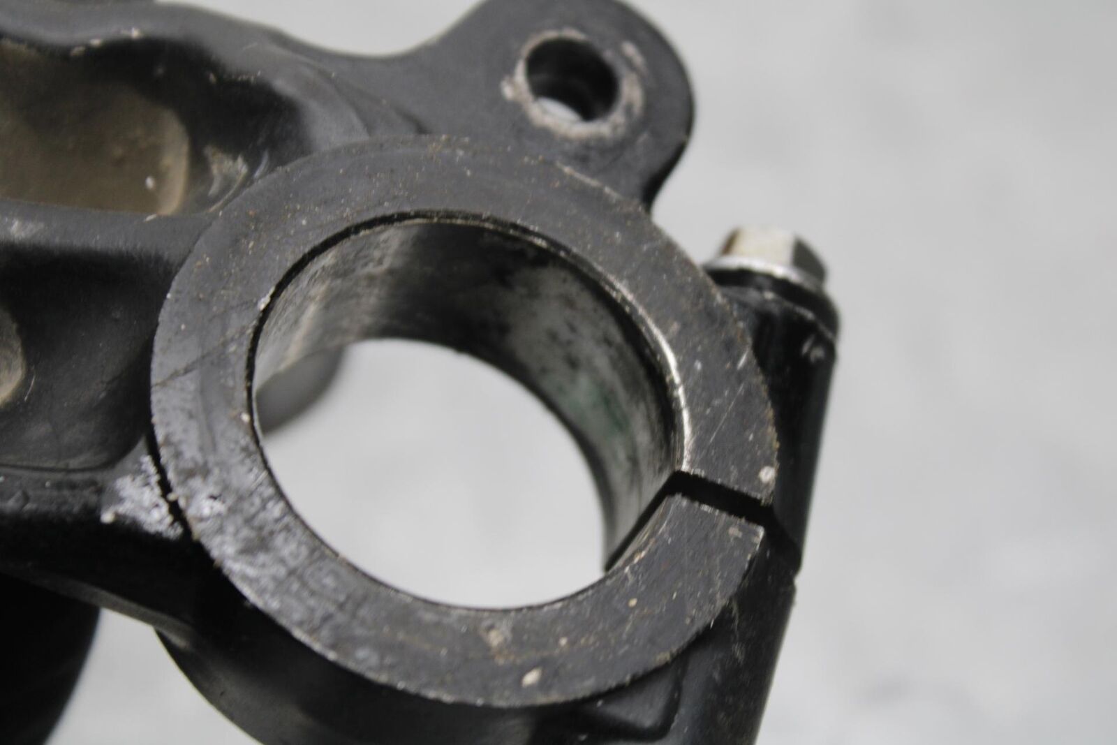 1977 Honda CB550K --- FORKS UPPER TRIPLE TREE CLAMP 53231-390-010BB592