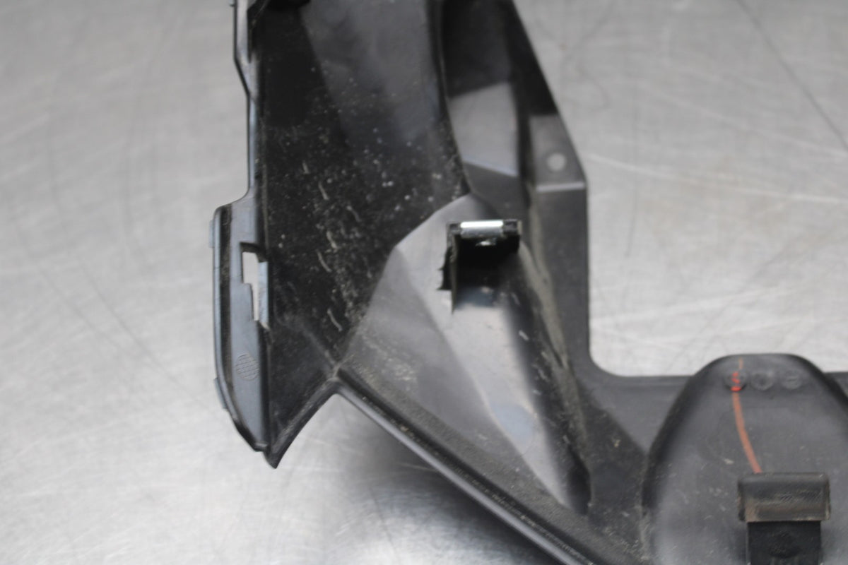 18-26 KAWASAKI Z400 FRONT CENTER COWL FAIRING BB852