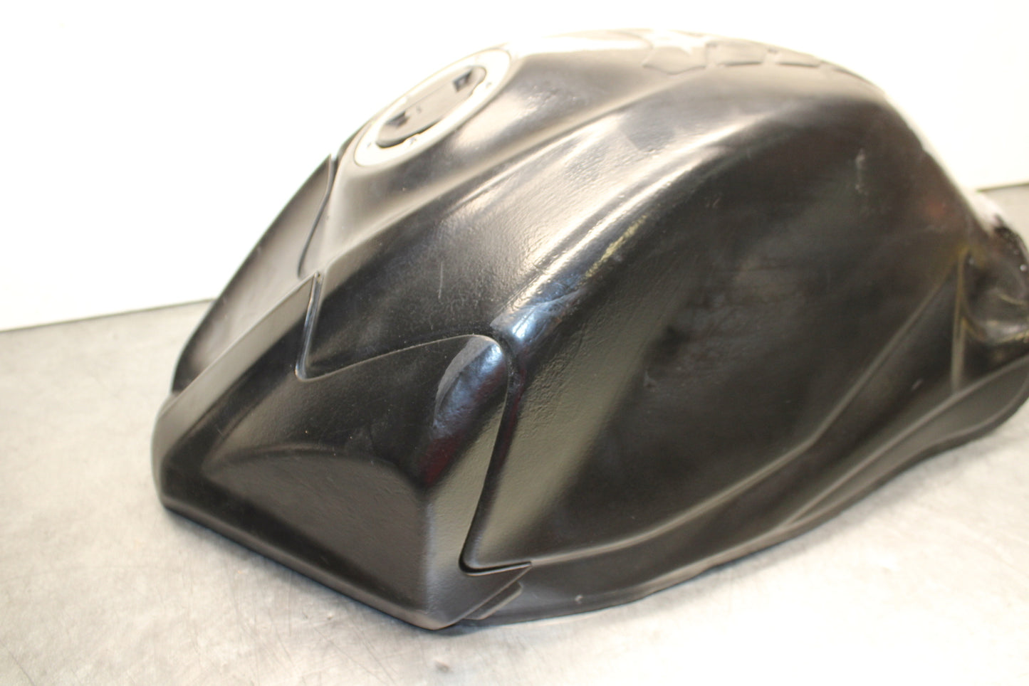 08-10 SUZUKI GSXR 600 GAS TANK FUEL CELL PETROL RESERVOIR BB753