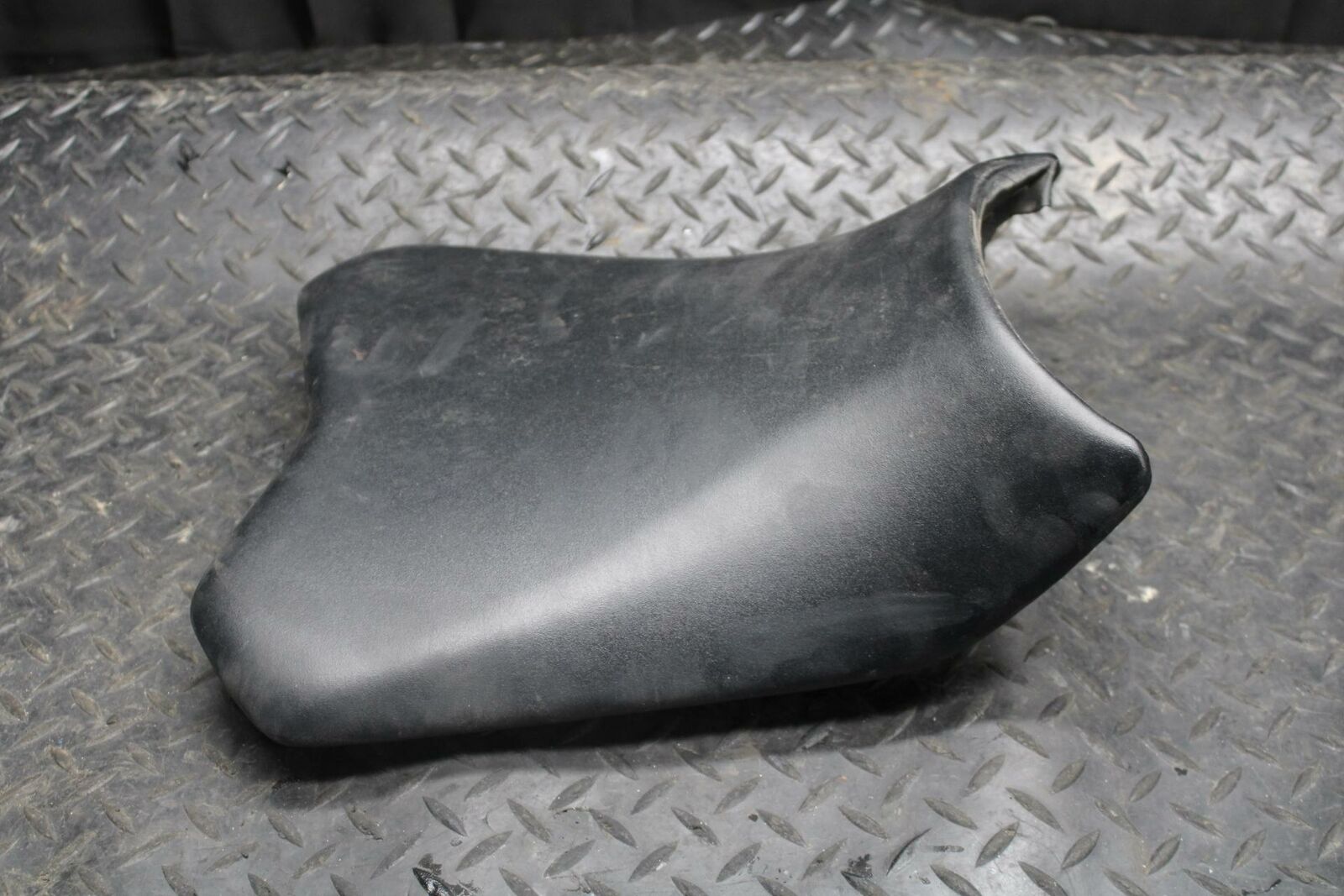 17 KAWASAKI NINJA 300 FRONT DRIVERS SEAT PAD SADDLE PILLION BB215