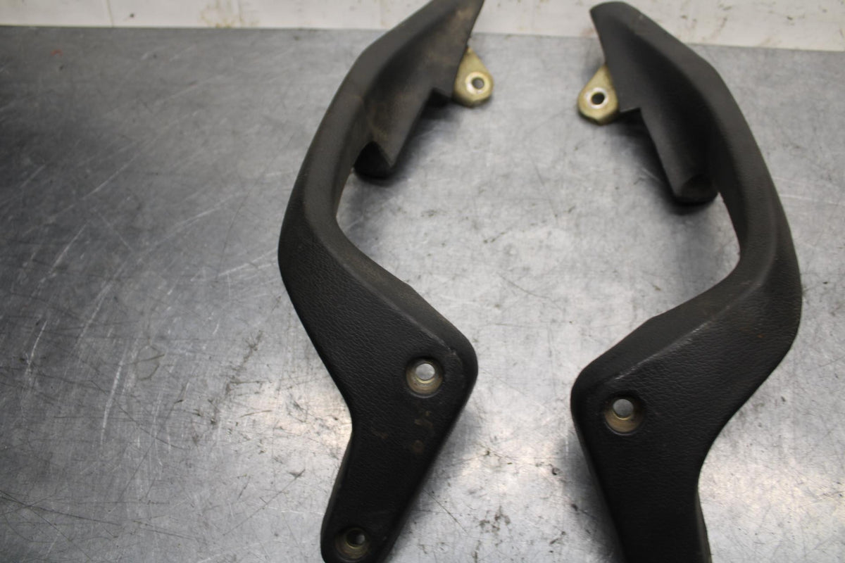 2001 Honda ST1100 PASSENGER REAR SEAT GRAB BAR HANDLE SET BB77