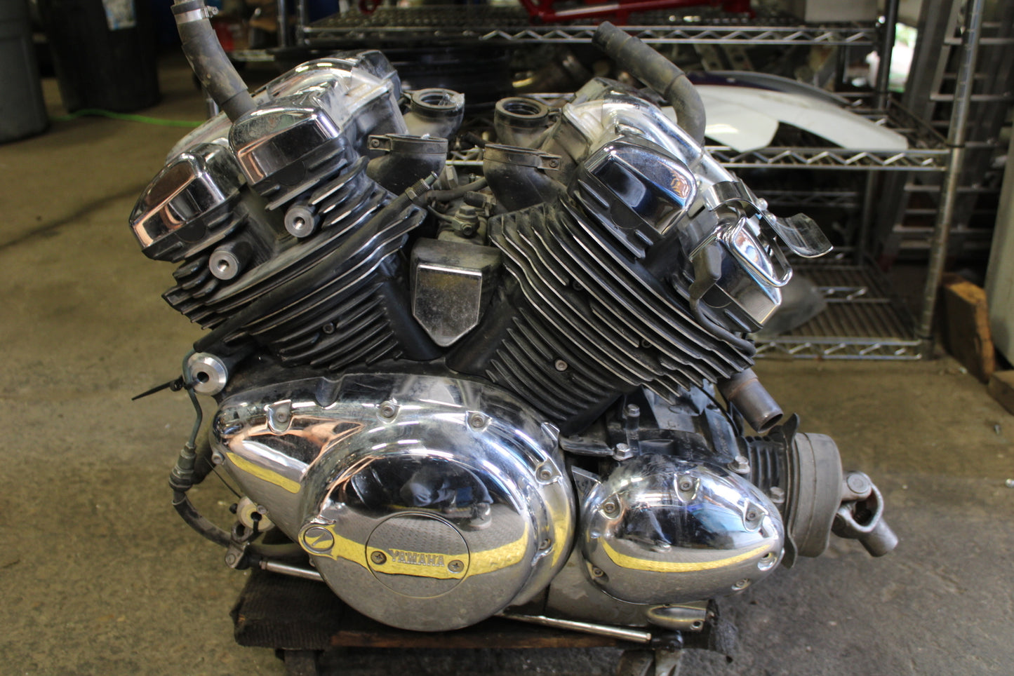 05-06 YAMAHA ROYAL STAR XVZ1300TF ENGINE MOTOR BB697