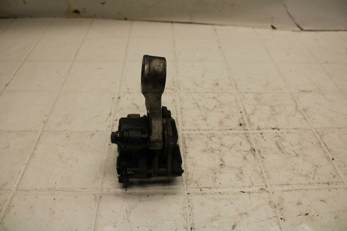 05-06 HONDA CBR600RR REAR BACK BRAKE CALIPER W MOUNT BRACKET BB399