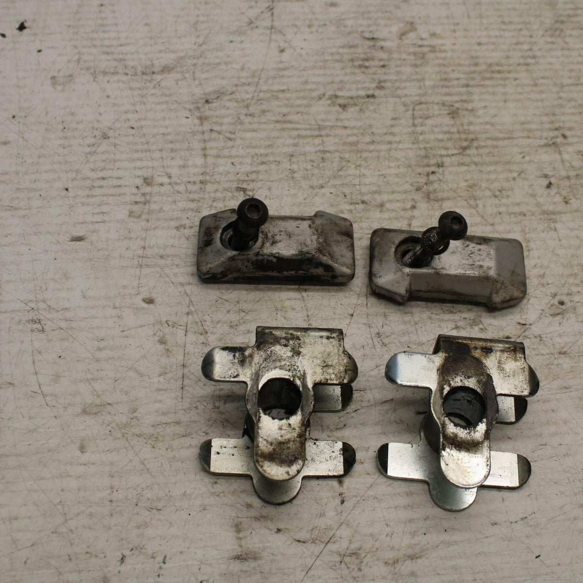 99-02 SUZUKI SV650S SWINGARM CHAIN TENSIONER ADJUSTMENT BRACKETS  BB299