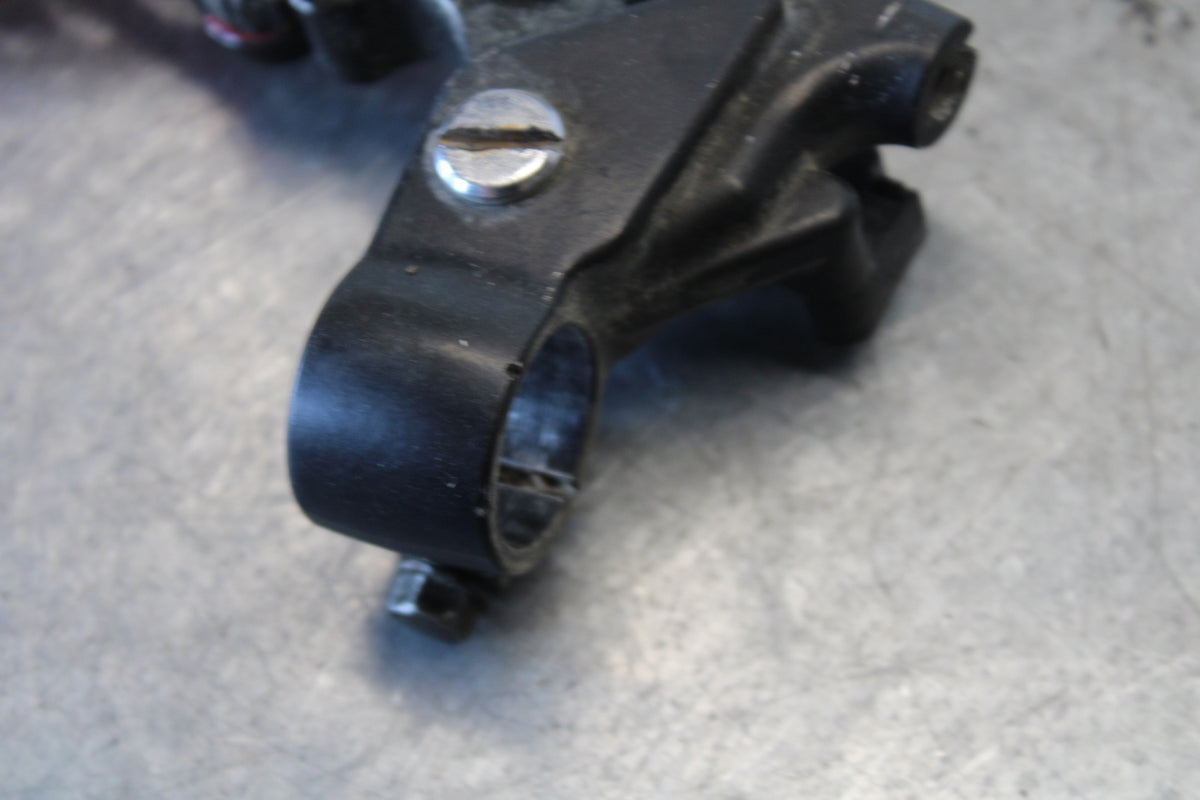 03-04 HONDA CBR600RR CLUTCH PERCH MOUNT WITH LEVER BB661