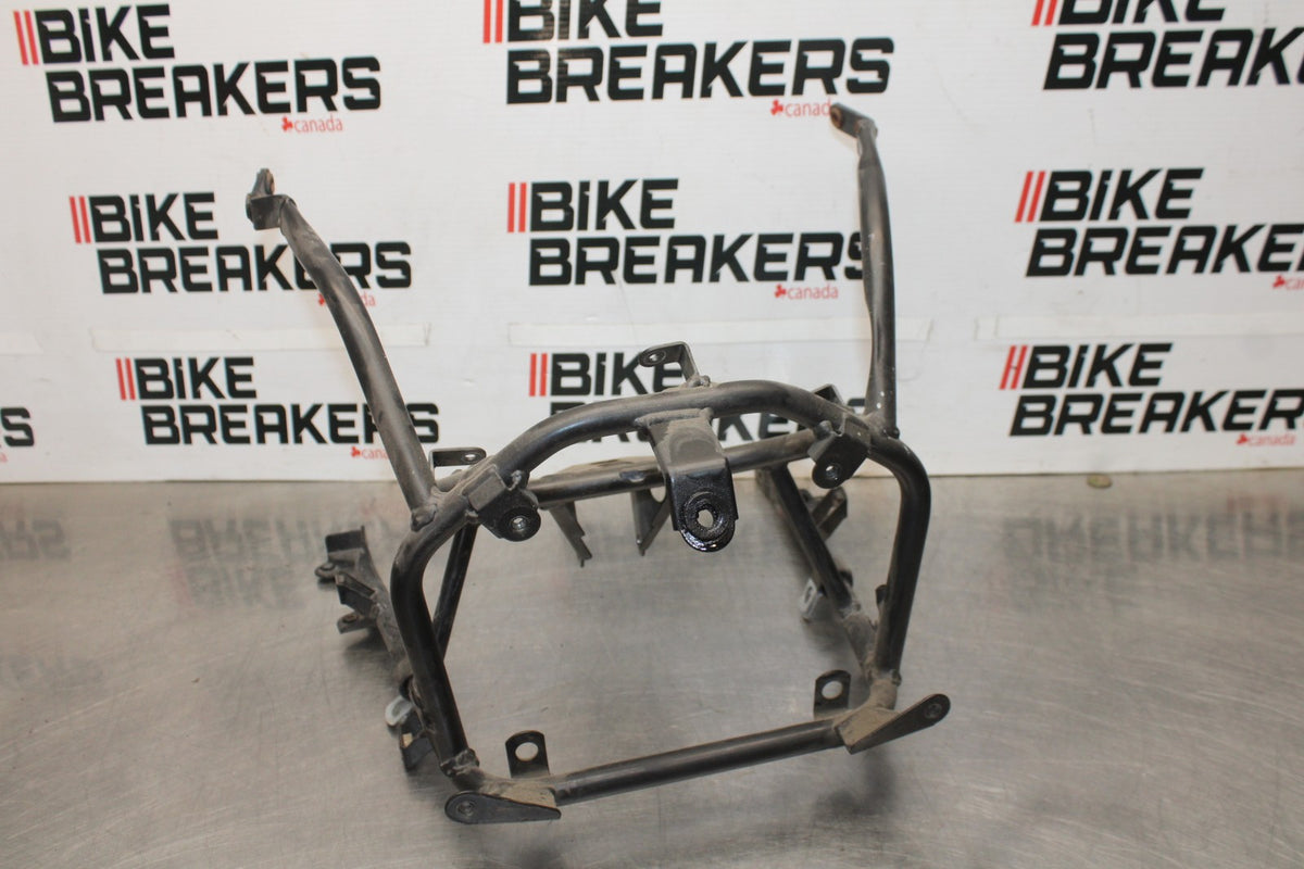 05 DUCATI SUPERSPORT 800 UPPER FAIRING MIRROR GAUGES STAY BRACKET BB913