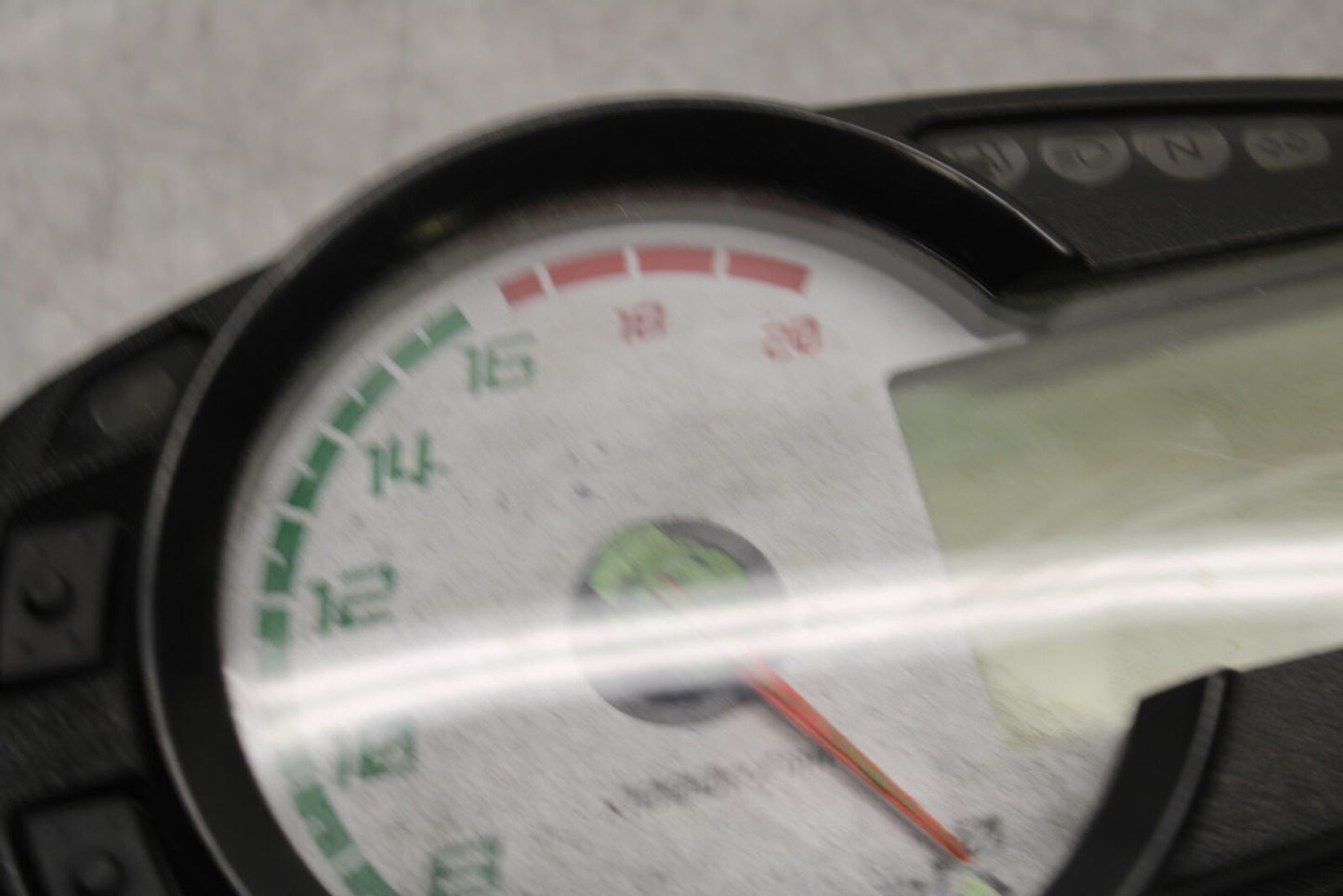 09-12 KAWASAKI NINJA ZX6R SPEEDO TACH GAUGES DISPLAY CLUSTER SPEEDOMETER BB656