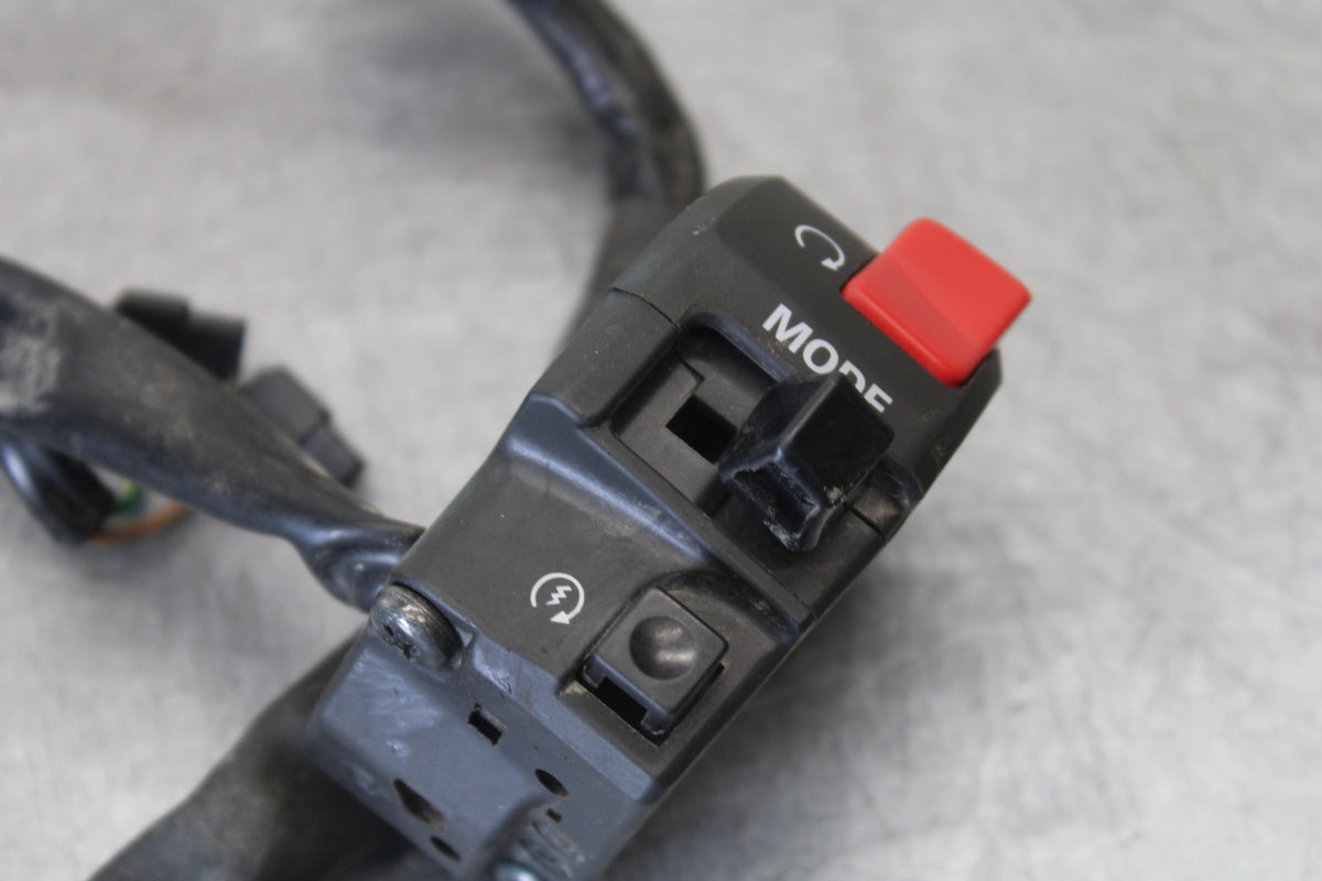 09-14 YAMAHA YZF R1 RIGHT CLIP ON HANDLE KILL OFF START SWITCH SWITCHES BB696