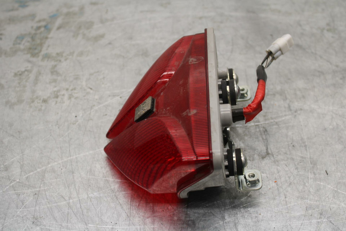15-21 SUZUKI GSXR600 REAR TAIL TAILLIGHT BACK BRAKE LIGHT BB418