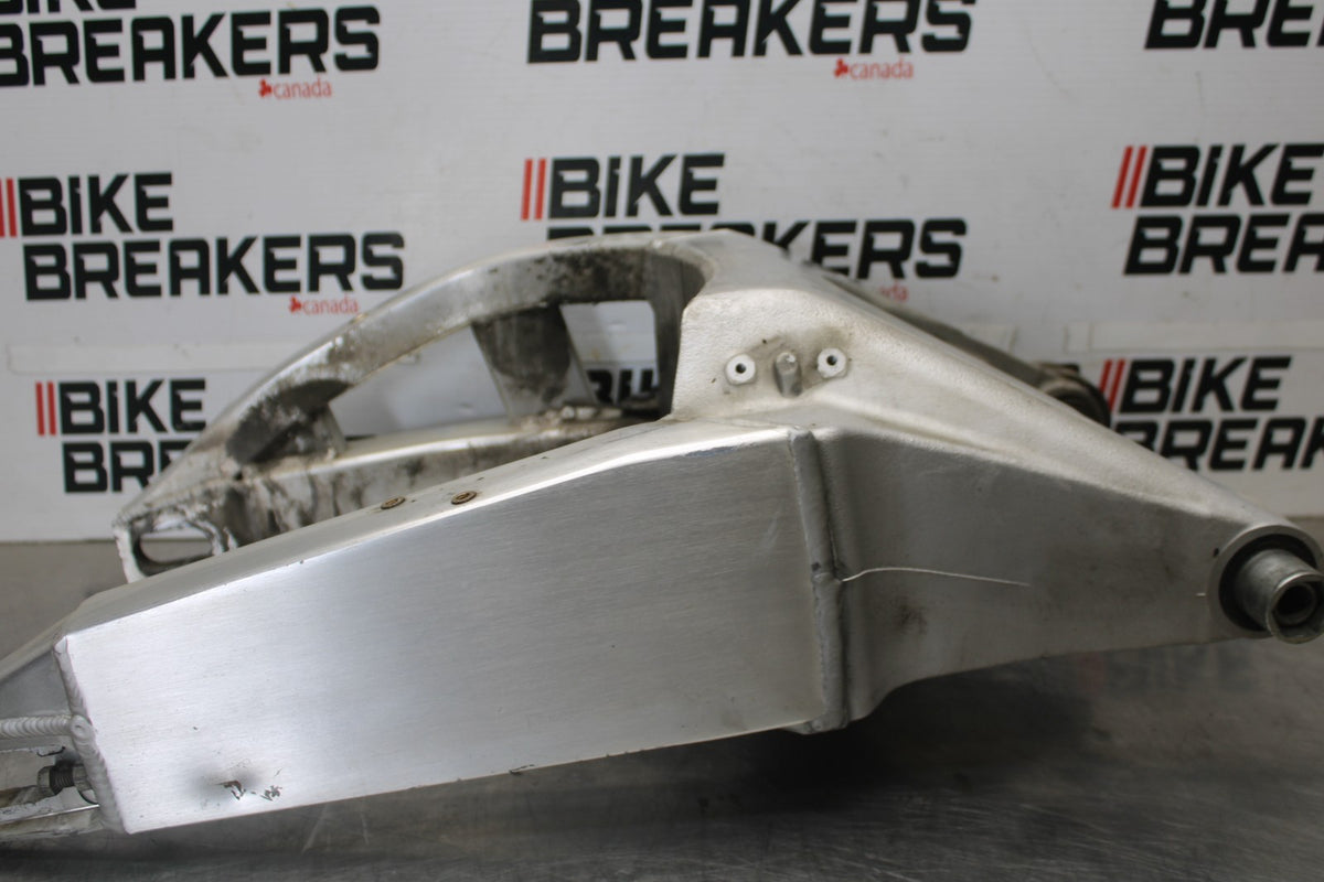 00-01 HONDA CBR929RR REAR SWINGARM BACK SUSPENSION SWING ARM BB925