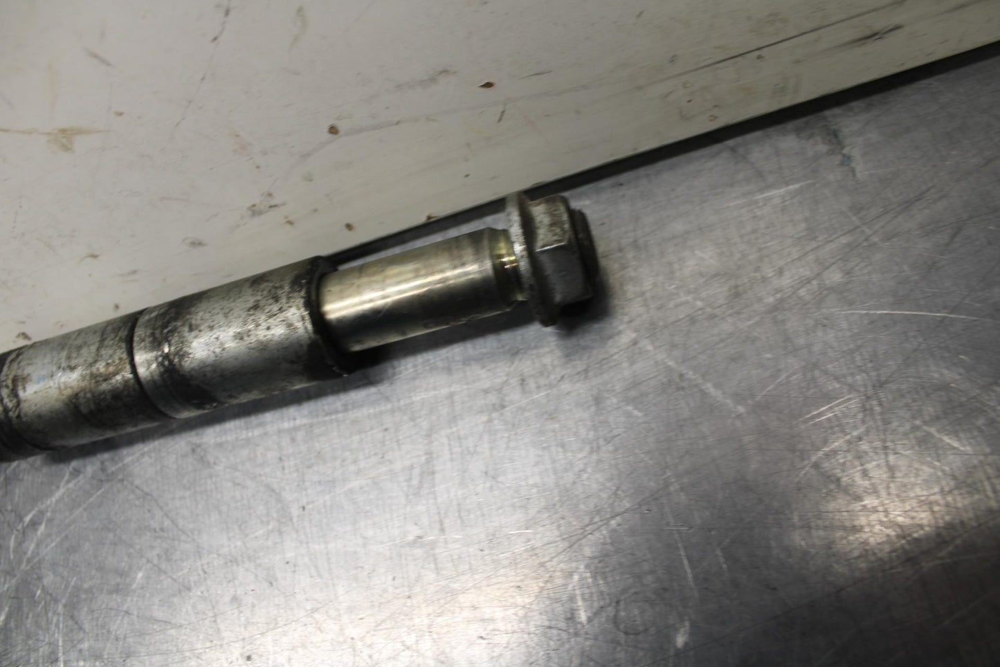 1996 Kawasaki Vulcan 800 VN800B Classic FRONT WHEEL RIM AXLE PIVOT BOLT BB93