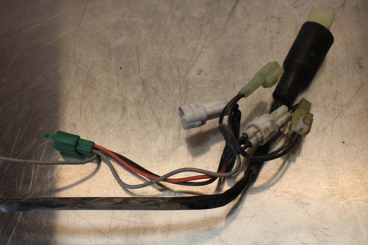 11 SUZUKI GSXR1000 TAIL LIGHT WIRING HARNESS MOTOR WIRE LOOM BB142